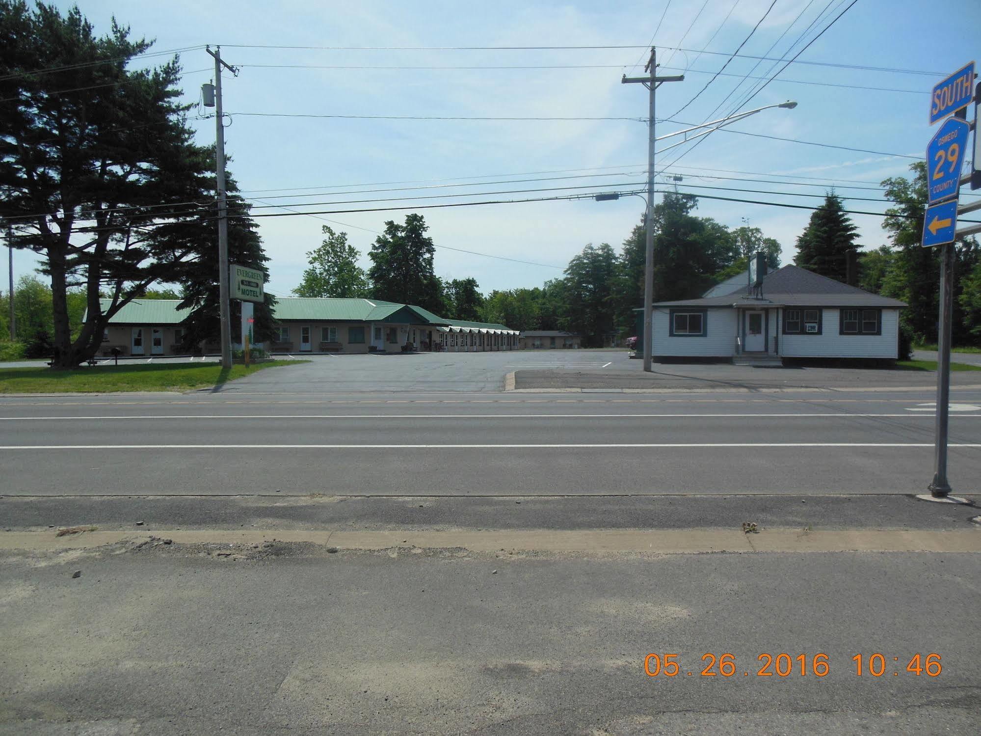 Evergreen Motel Oswego Buitenkant foto