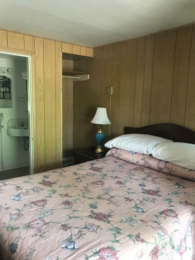 Evergreen Motel Oswego Buitenkant foto
