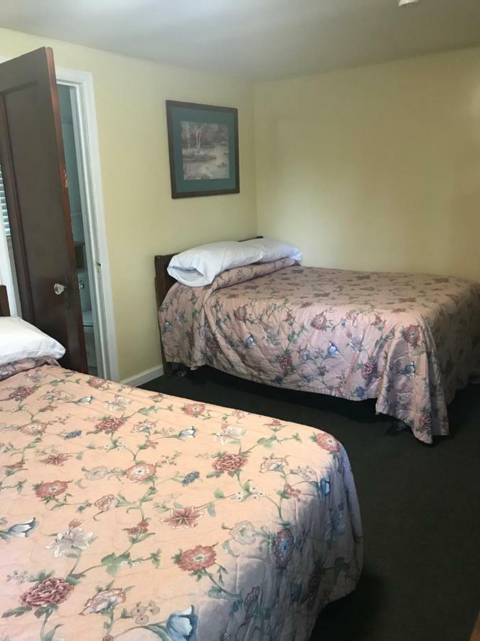 Evergreen Motel Oswego Buitenkant foto